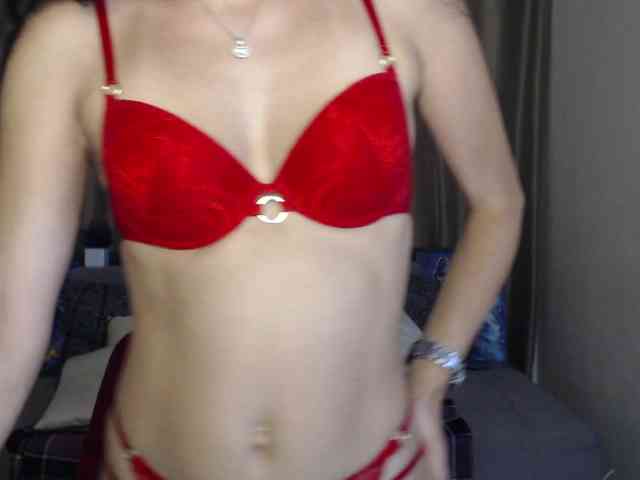 AliannaSoloKisses webcam