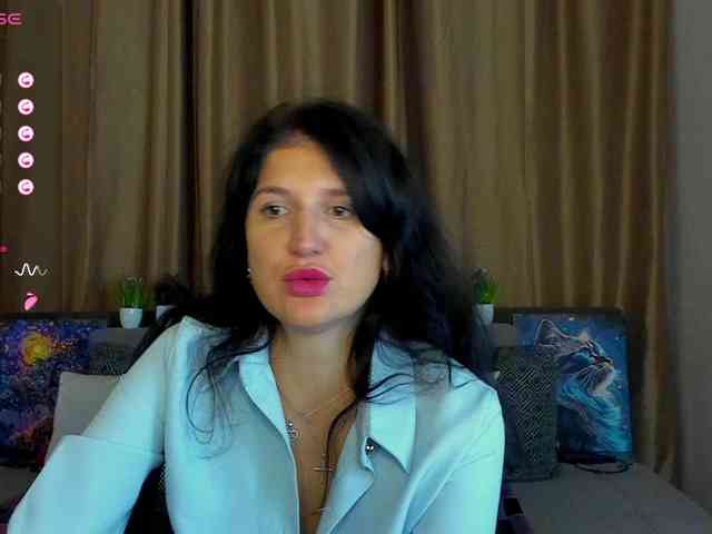 AliannaSoloKisses webcam