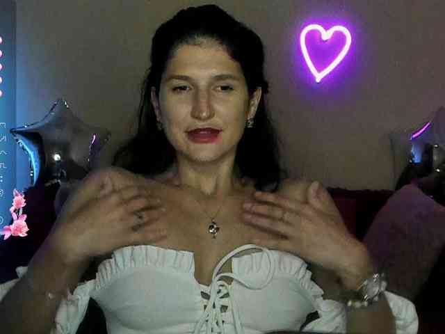 AliannaSoloKisses webcam