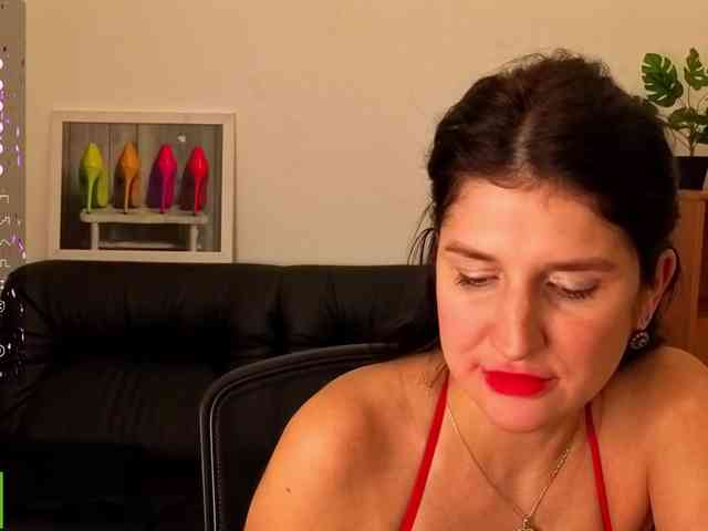 AliannaSoloKisses webcam