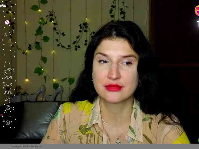 AliannaSoloKisses webcam