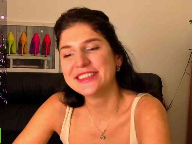 AliannaSoloKisses webcam
