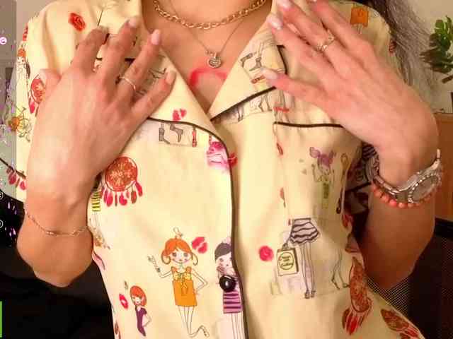 AliannaSoloKisses webcam