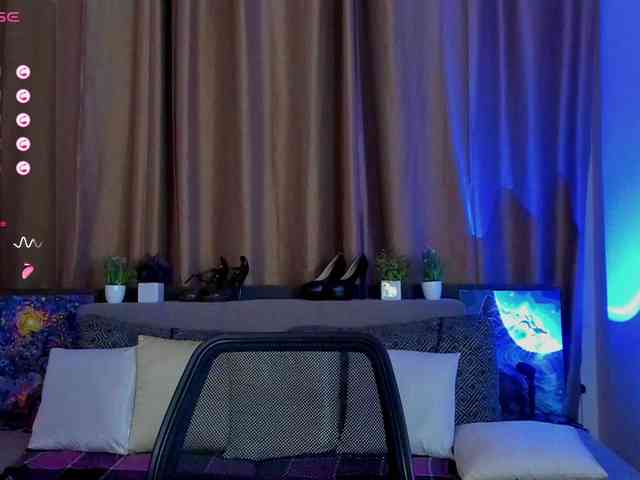 AliannaSoloKisses webcam
