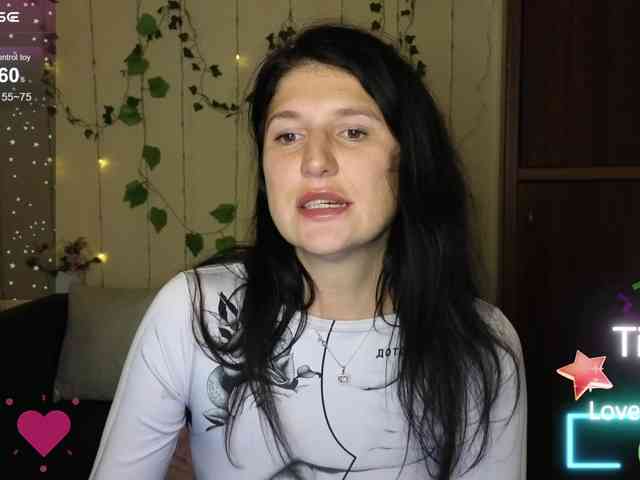 AliannaSoloKisses webcam