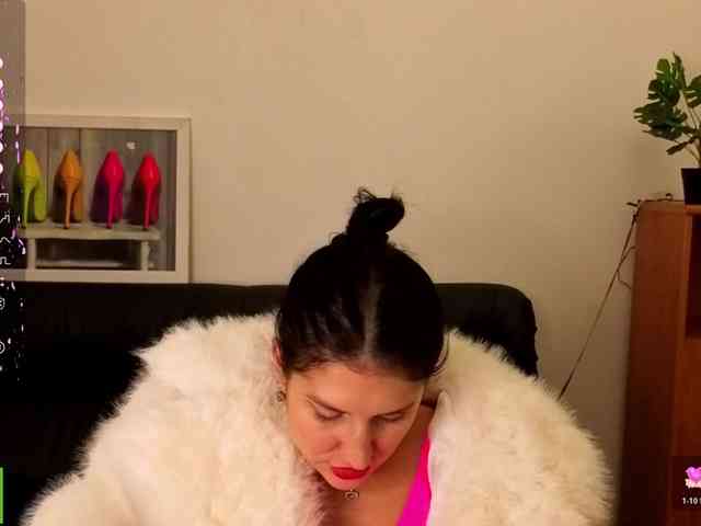 AliannaSoloKisses webcam