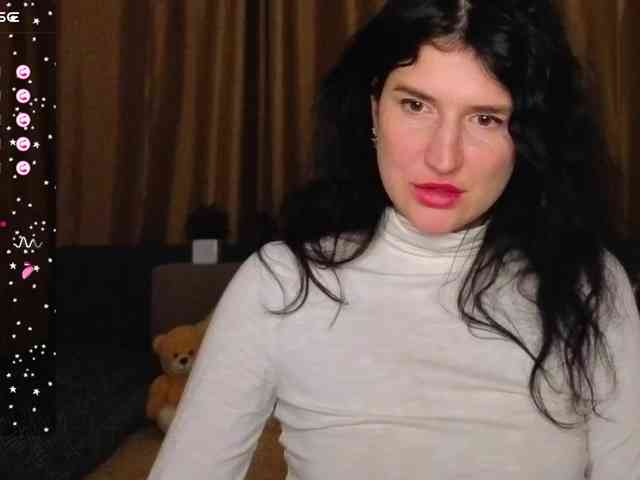 AliannaSoloKisses webcam