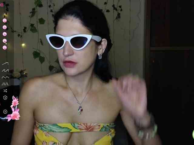 online cam2cam AliannaSoloKisses