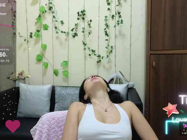 AliannaSoloKisses webcam