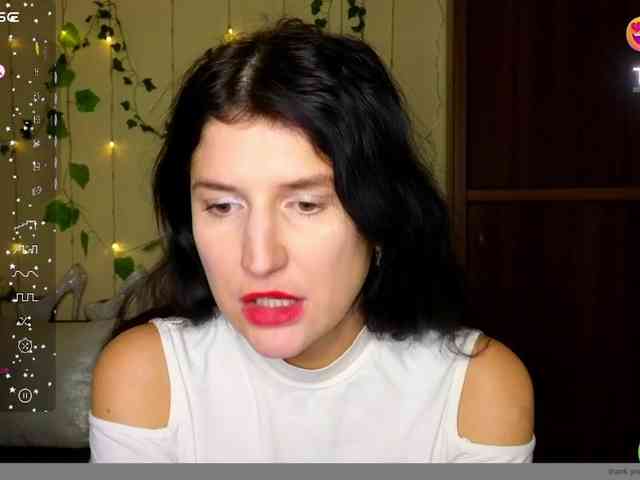 AliannaSoloKisses webcam