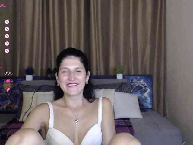 AliannaSoloKisses webcam