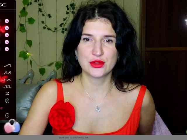 AliannaSoloKisses webcam