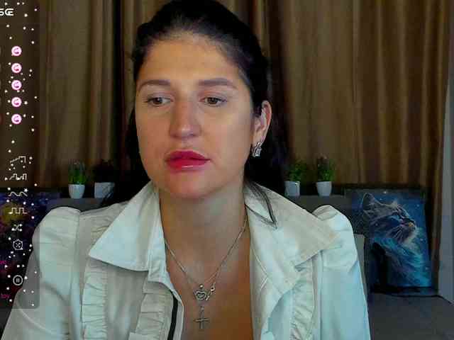 AliannaSoloKisses webcam