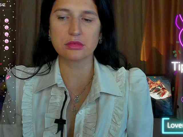 AliannaSoloKisses webcam