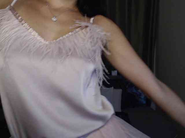 AliannaSoloKisses webcam