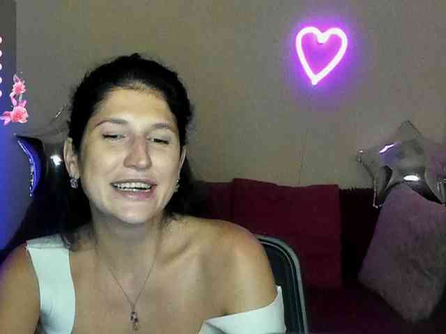 AliannaSoloKisses webcam