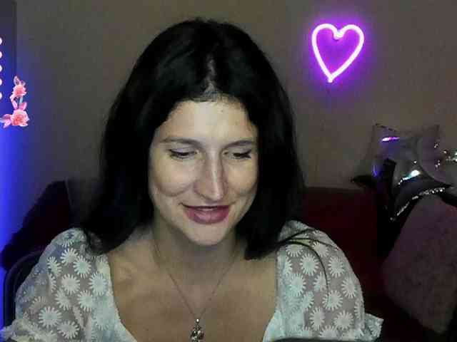 AliannaSoloKisses webcam