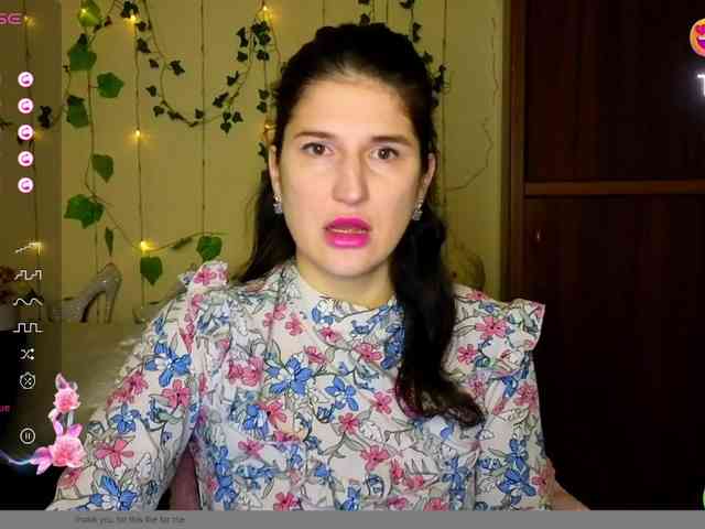 AliannaSoloKisses webcam