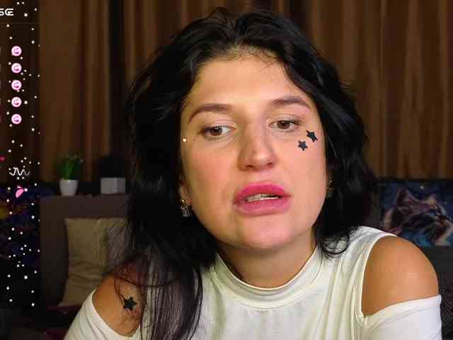 AliannaSoloKisses webcam