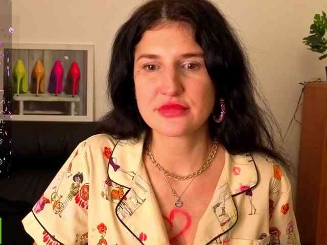 AliannaSoloKisses webcam