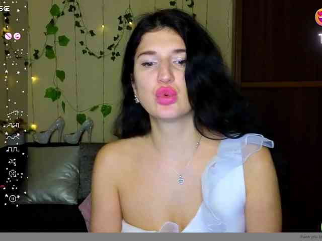 AliannaSoloKisses webcam