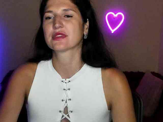 AliannaSoloKisses webcam