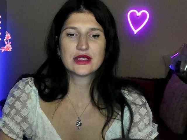 AliannaSoloKisses webcam