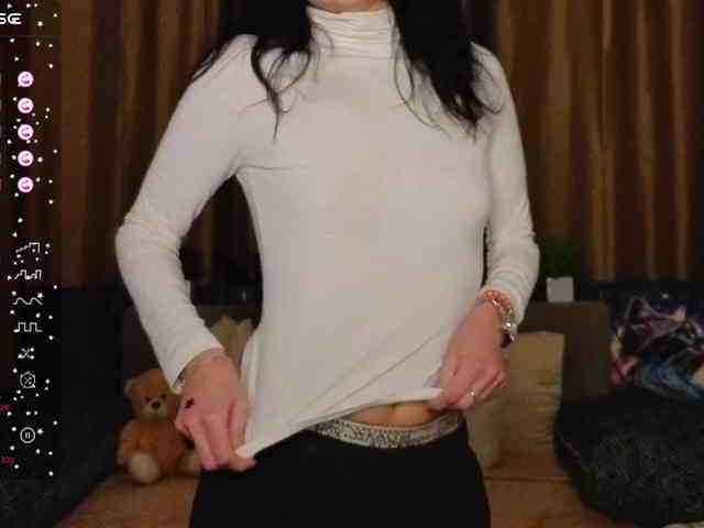 AliannaSoloKisses webcam