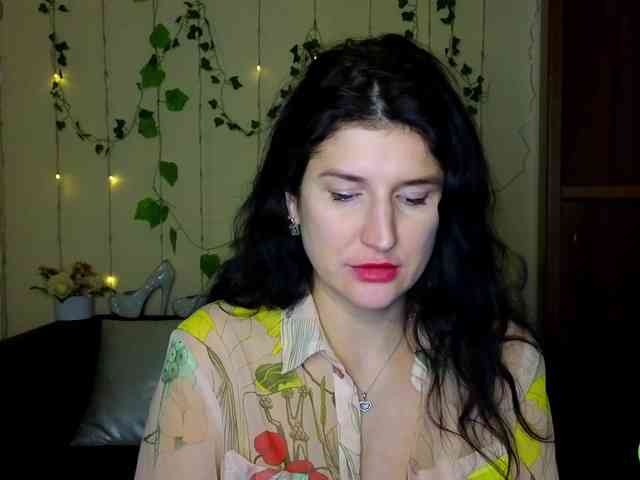 AliannaSoloKisses webcam