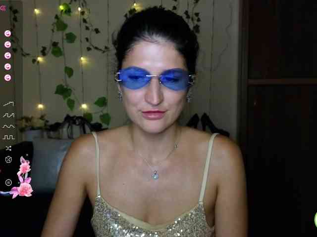 AliannaSoloKisses webcam