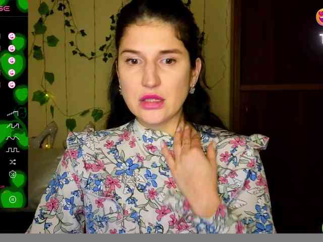 AliannaSoloKisses webcam