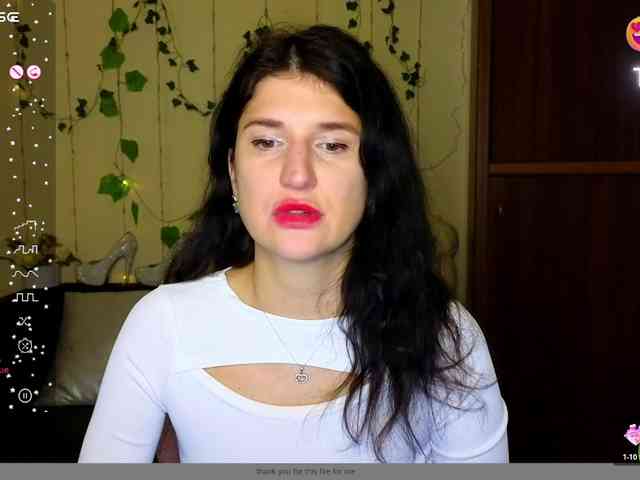 AliannaSoloKisses webcam