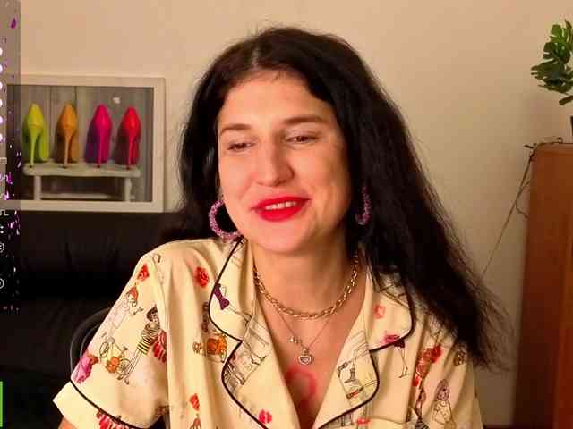 AliannaSoloKisses webcam