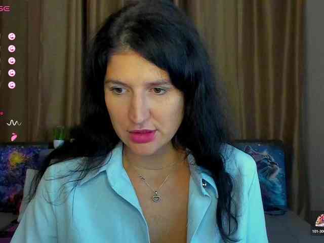 AliannaSoloKisses webcam