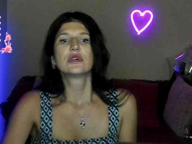 AliannaSoloKisses webcam