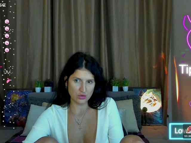 AliannaSoloKisses webcam