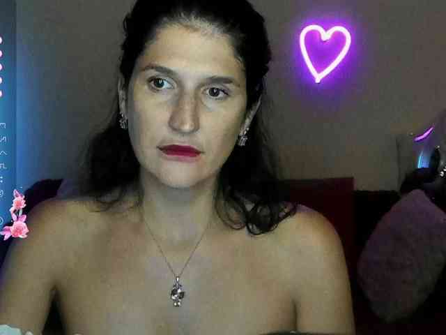 AliannaSoloKisses webcam