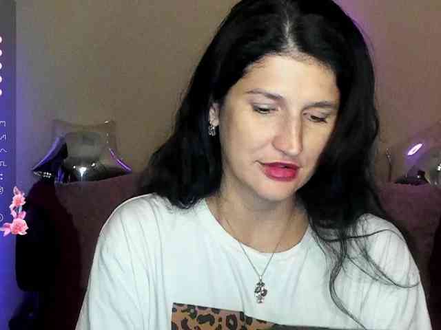 AliannaSoloKisses webcam