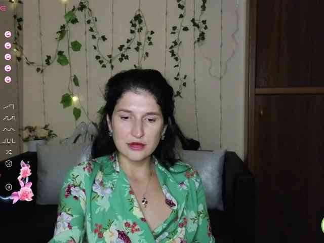 AliannaSoloKisses webcam