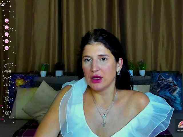 AliannaSoloKisses webcam