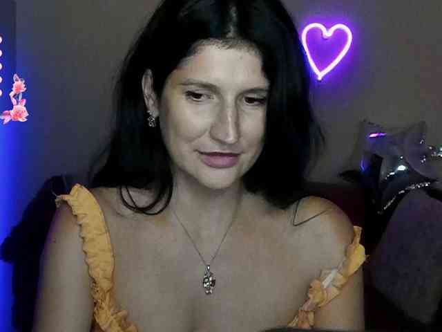AliannaSoloKisses webcam