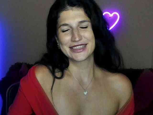 AliannaSoloKisses webcam