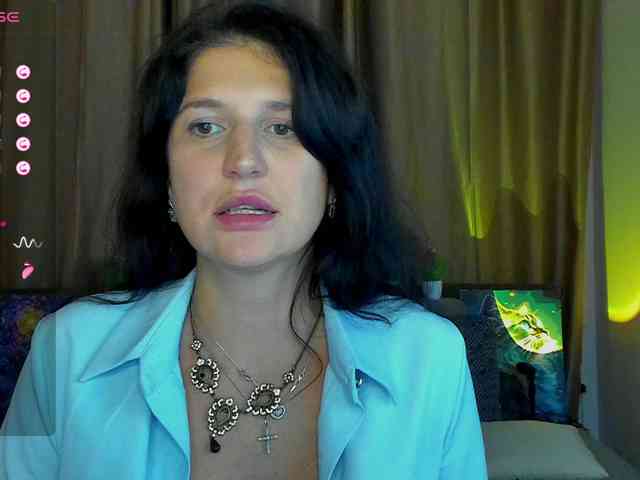 AliannaSoloKisses webcam