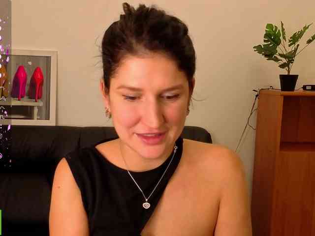 AliannaSoloKisses webcam