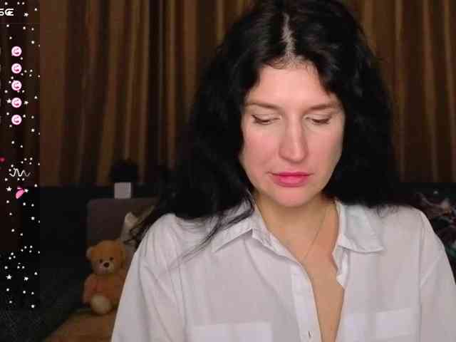 AliannaSoloKisses webcam