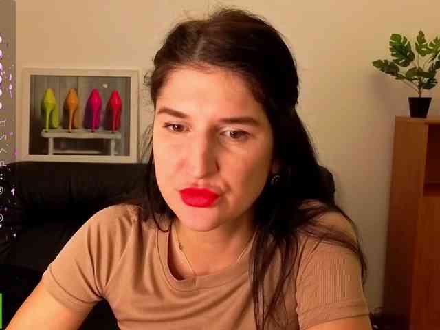 AliannaSoloKisses webcam