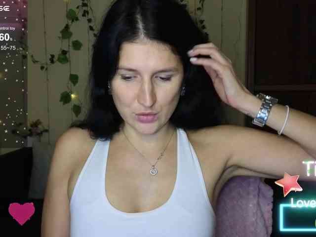 AliannaSoloKisses webcam