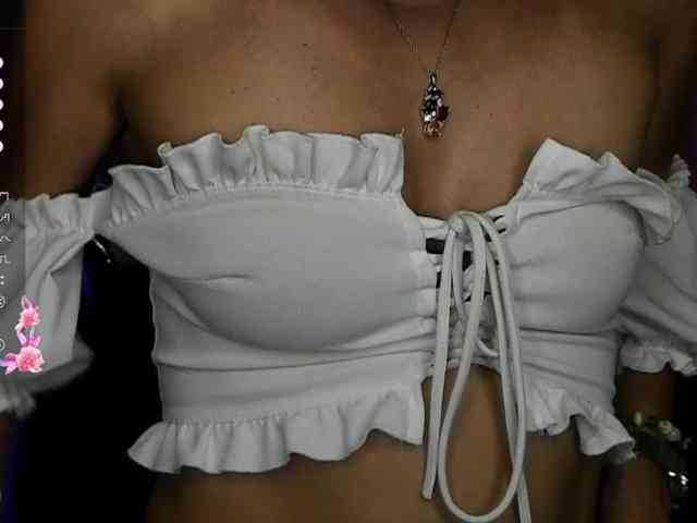 AliannaSoloKisses webcam