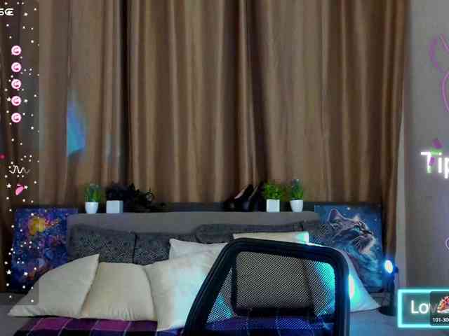 AliannaSoloKisses webcam