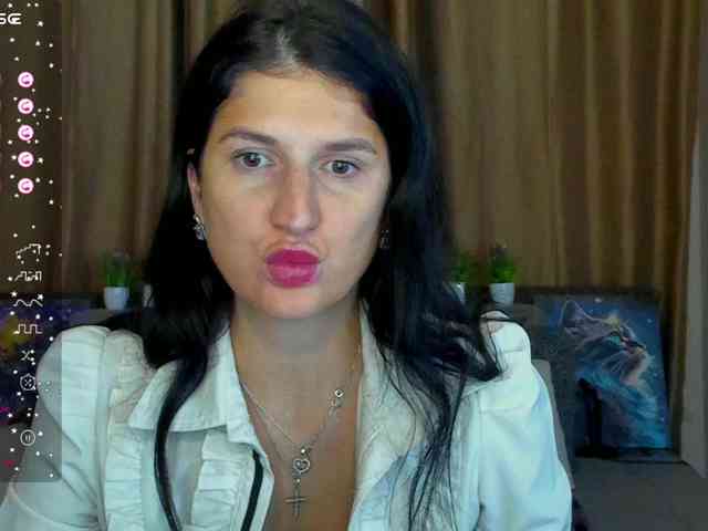 AliannaSoloKisses webcam